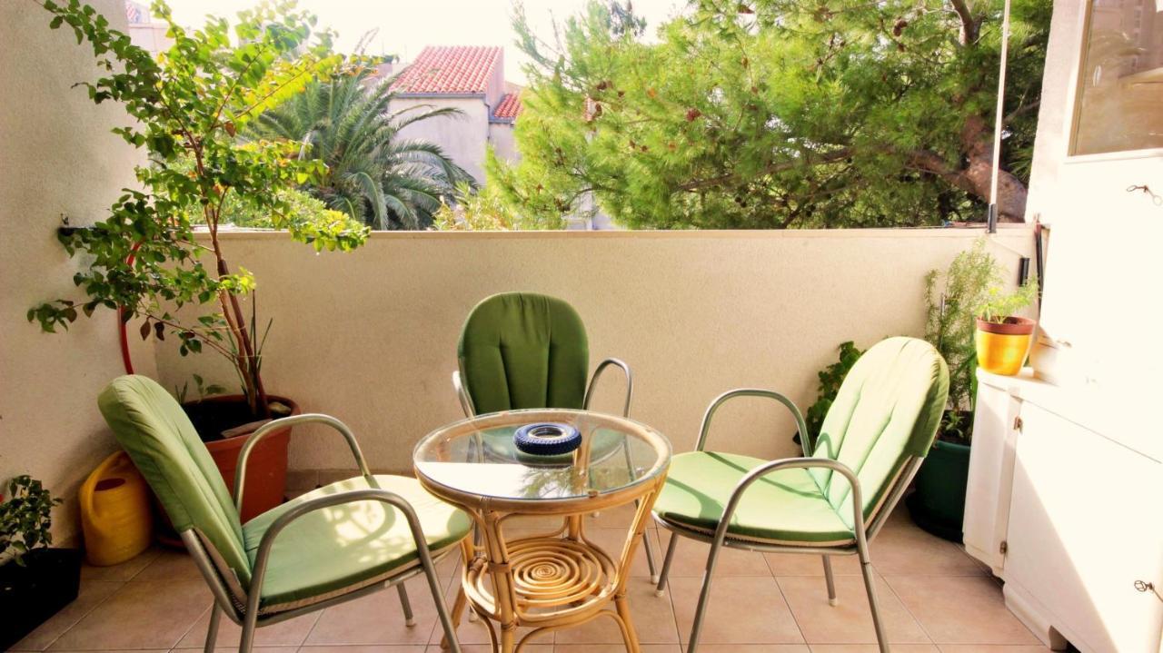 Apartment Anita Omis Bagian luar foto