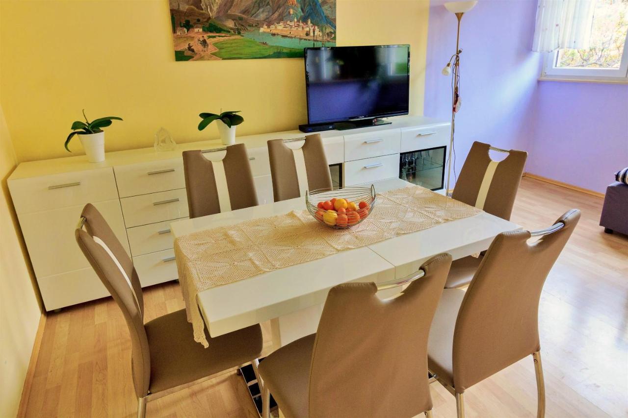 Apartment Anita Omis Bagian luar foto