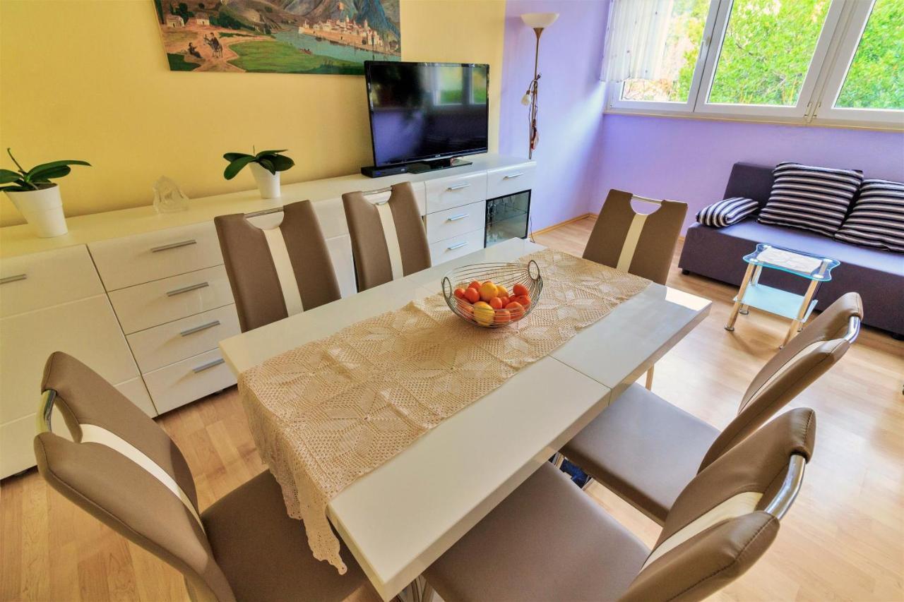 Apartment Anita Omis Bagian luar foto